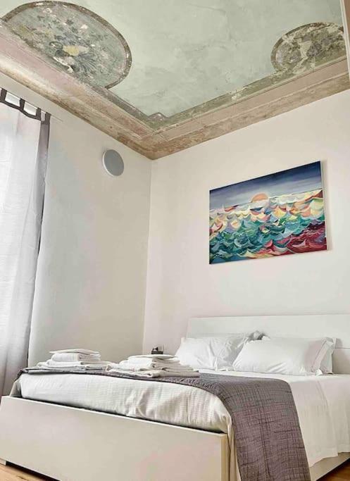 Isola - Garibaldi Lovely Apt. With Netflix And Wifi Milan Luaran gambar