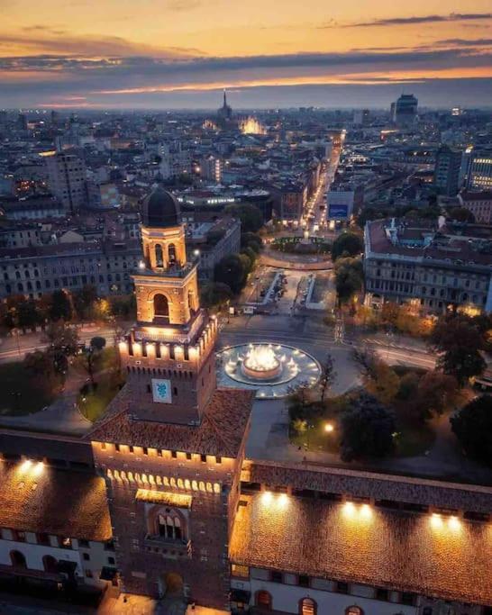 Isola - Garibaldi Lovely Apt. With Netflix And Wifi Milan Luaran gambar
