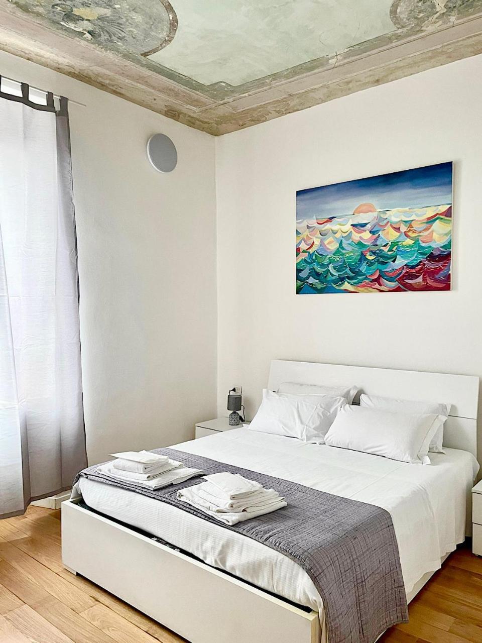 Isola - Garibaldi Lovely Apt. With Netflix And Wifi Milan Luaran gambar